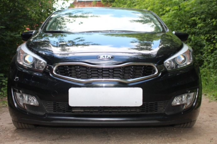 Защита радиатора "Standart" Kia Pro Ceed (2012-2016) верх, чёрная купить недорого с доставкой в Можайск