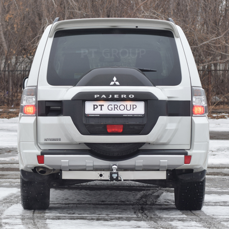 ТСУ /съемный квадрат/ с НЕРЖ накладкой MITSUBISHI Pajero 1999-н.в. купить недорого с доставкой в Можайск