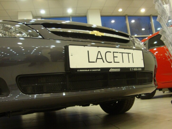 Защита радиатора "Standart" Chevrolet Lacetti (хэтчбек) чёрная купить недорого с доставкой в Можайск