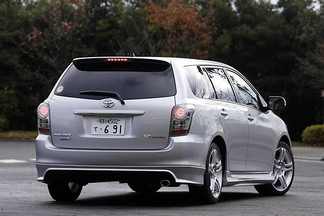 Накладка на задний бампер "Modellista" Toyota Corolla (141) купить недорого с доставкой в Можайск