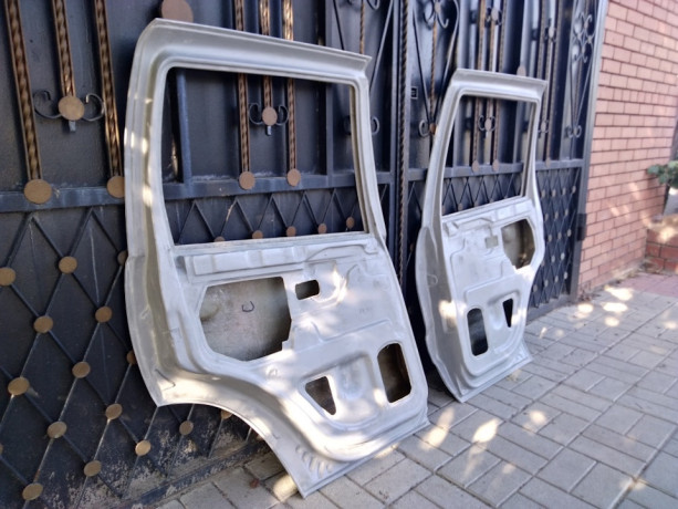 Задняя боковая дверь правая стеклопластиковая для Chevrolet Niv@ купить недорого с доставкой в Можайск