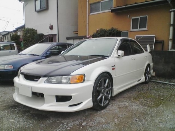 Накладки на пороги "C-West" Honda Accord/Torneo (CF3, CF4, CF5) купить недорого с доставкой в Можайск